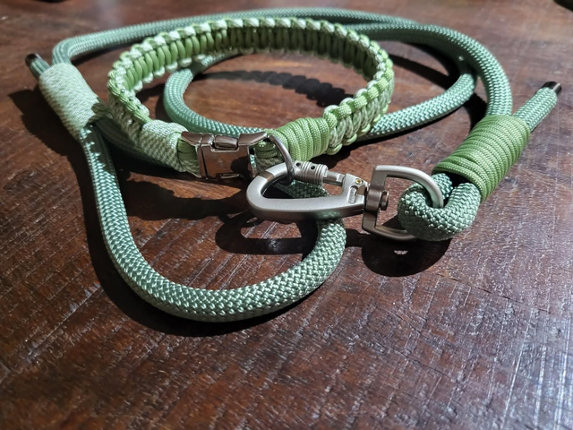 Paracord cobra weave collars and lead sets