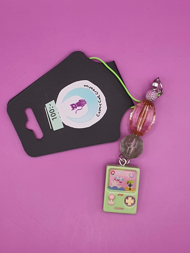 Phonecharm Gameboy Green 