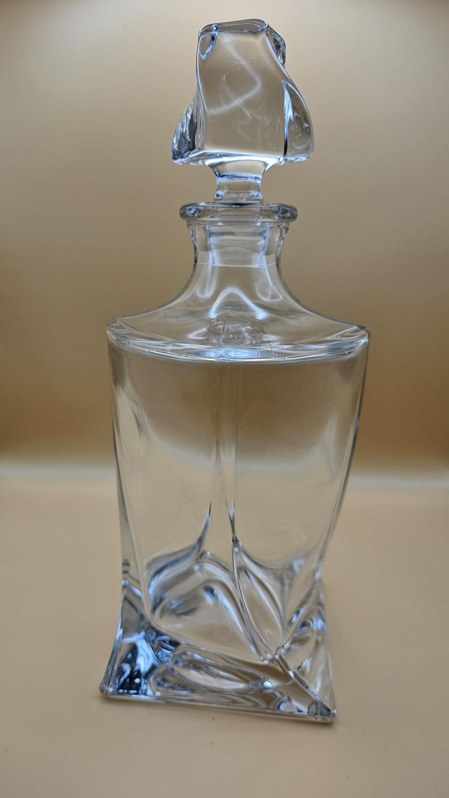 Carafe en cristal tourbillon 