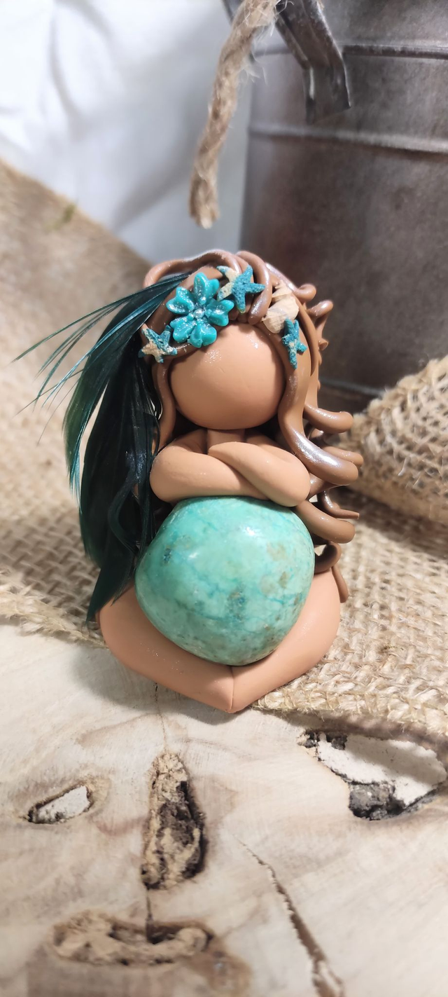 🌊 Gardienne des Mers Intérieures – Turquoise d’Afrique &amp; Plume de Chamane 🐚