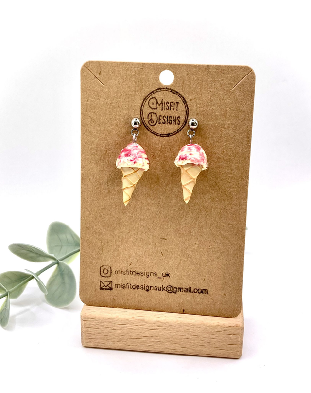 Raspberry ripple ice cream earrings 