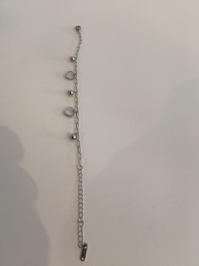 Witte hartjes zilverkleurig