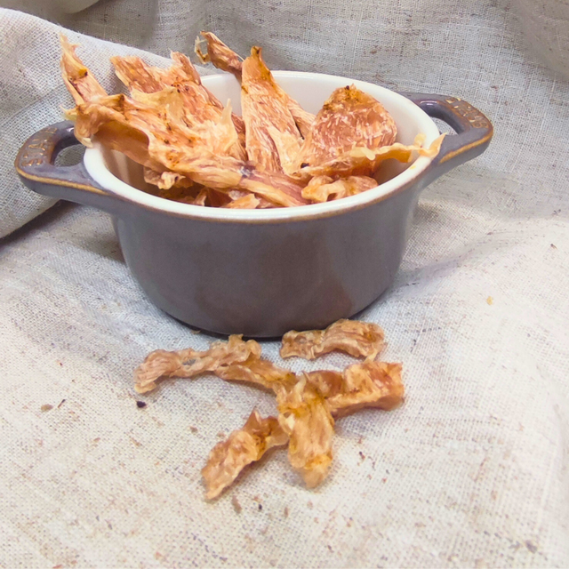 Filets de poulet déshydratées – Friandises naturelles pour chiens &amp; chats