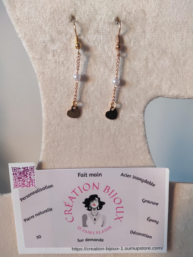 Boucle d'oreille pendante coeur et perle 