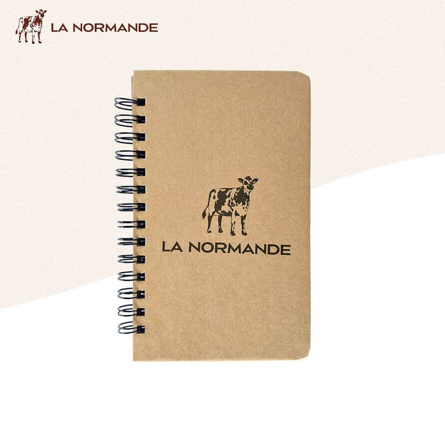 Carnet A5 vache Normande avec graine de pin