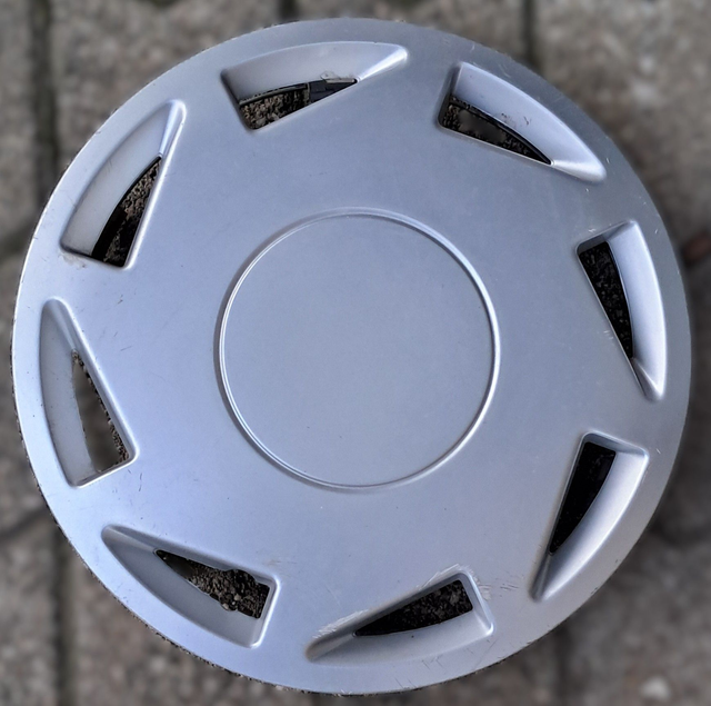 Enjoliveur Renault  R19/Clio/Twingo 13" Modèle Alizée occasion 