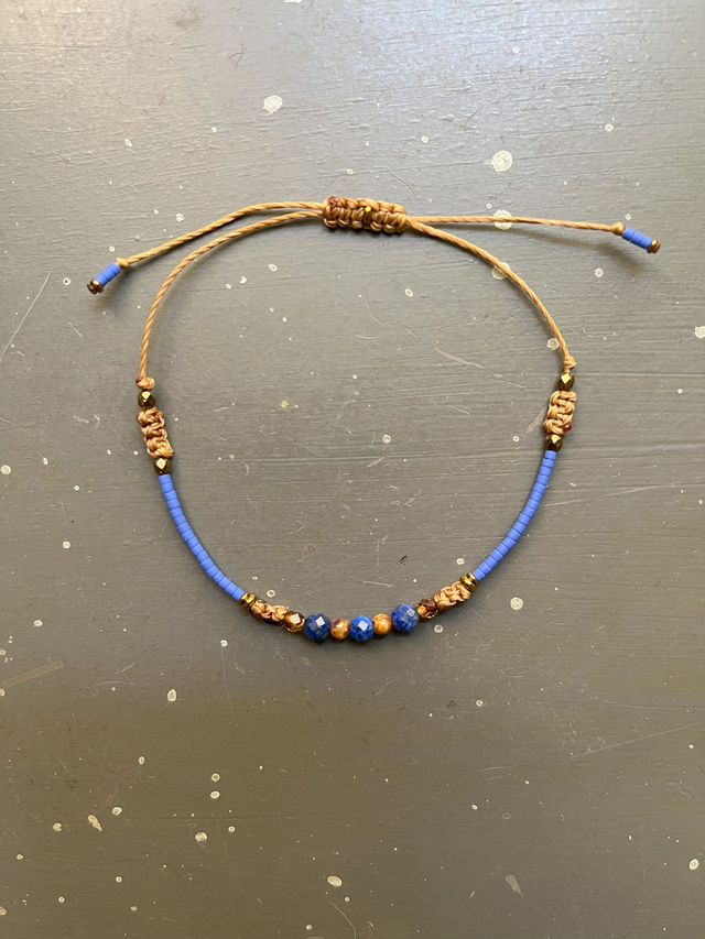 Bracelet d&#039;amitié bleu Klein et camel