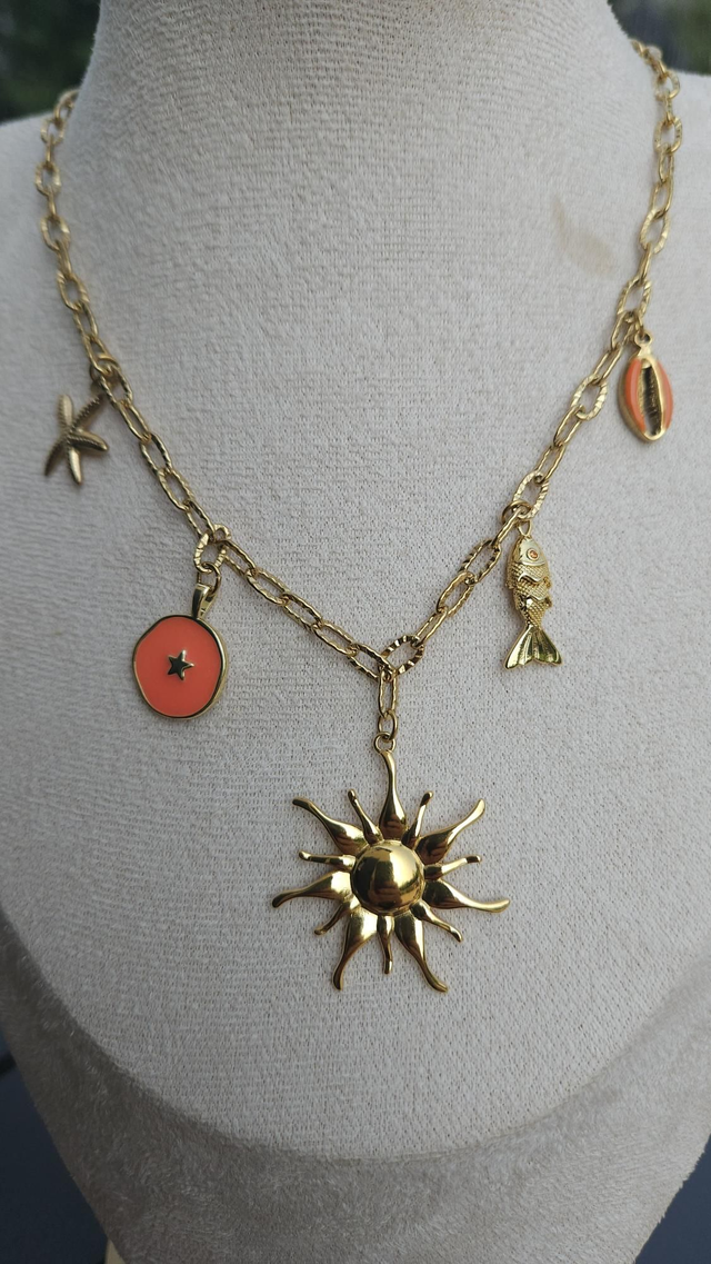 Collier charms 