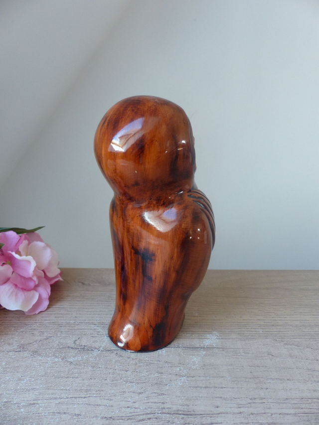 Chouette Zen Polychrome en Résine Marron : Sculpture Apaisante pour Ajouter une Touche Asiatique à Votre Décor, Sagesse et Sérénité Maison