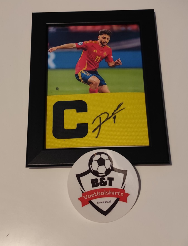 Gesigneerde Aanvoerdersband – Moro