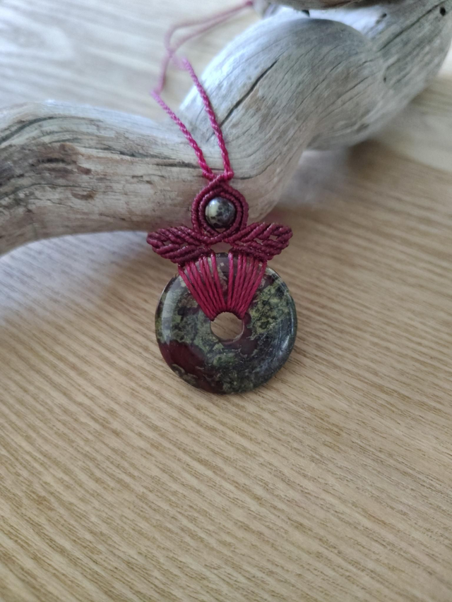 Colliers donuts en macramé