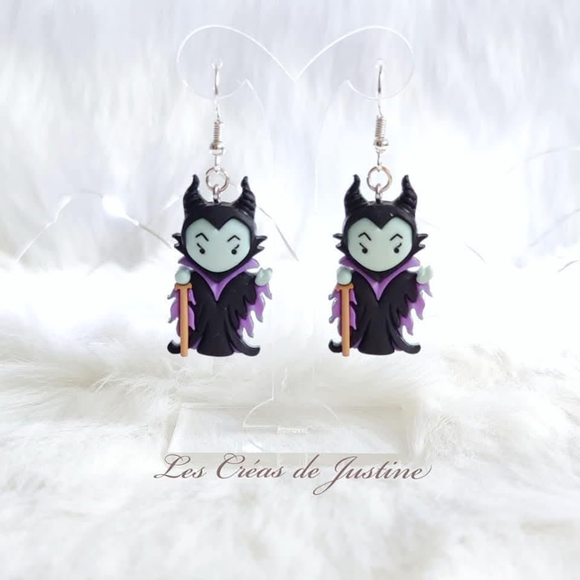 Boucles d&#039;oreilles Maléfique 