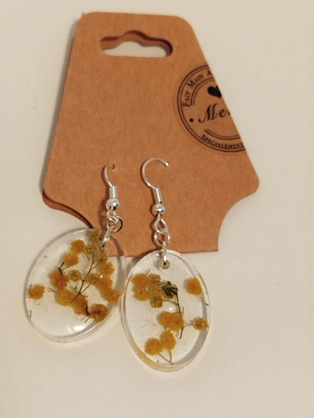 Boucle d'oreille ovale mimosa 