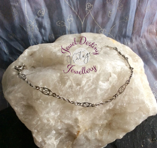 Sterling Silver Bracelet with 5 Small Diamond Cut Scroll Links Small Size