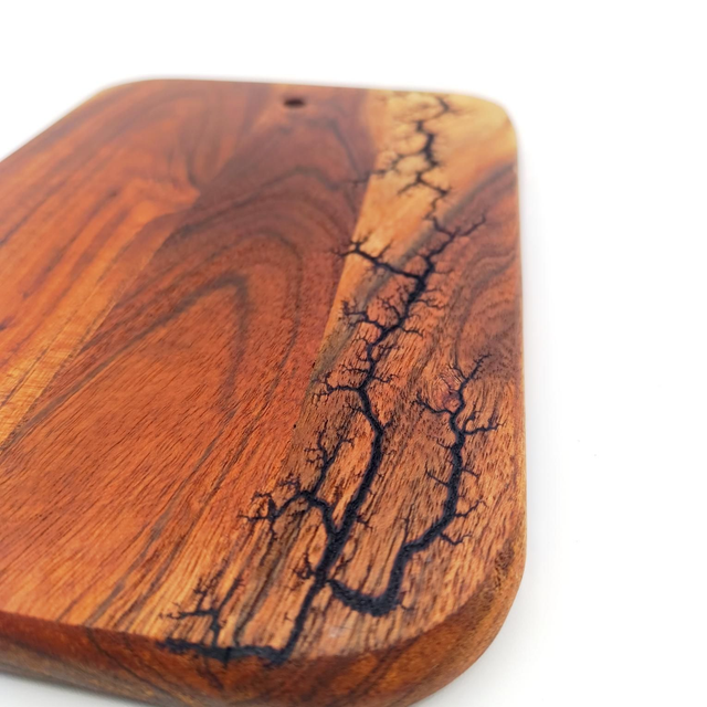 Planche de présentation en acacia 