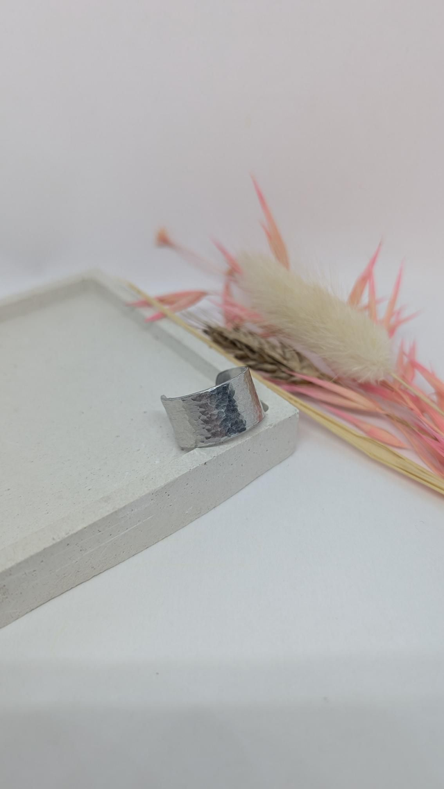 Bague large martelée