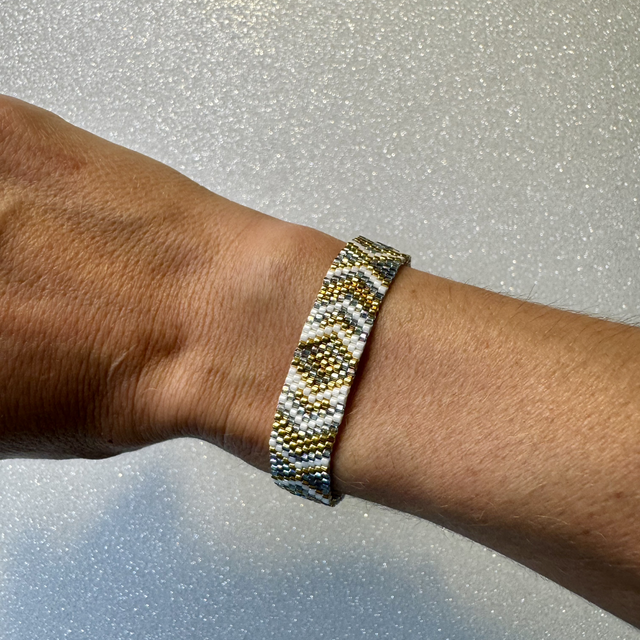 Bracelet Tissé - bleu/gris blanc et or - Fermoir coulissant en acier inoxydable doré 