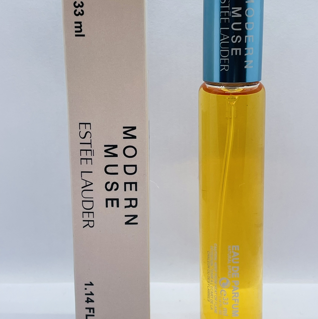 ESTEE LAUDER Modern Muse 