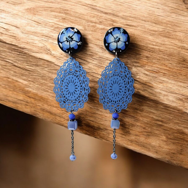 Boucles d'oreilles Flora bleu saphir