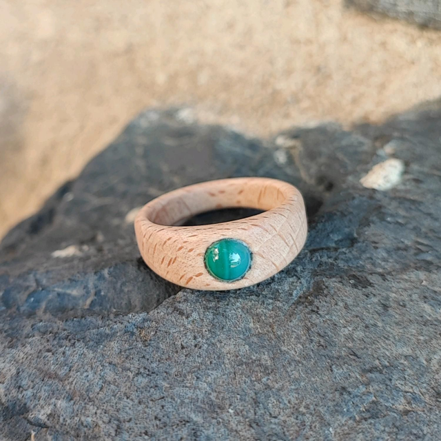 Bague en Bois de Hêtre et Jade