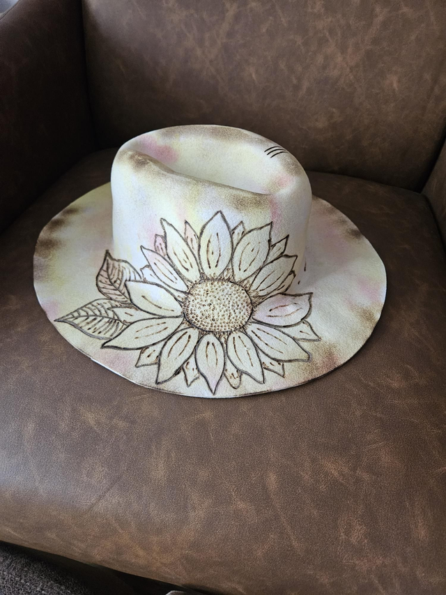 Sunflower love hat