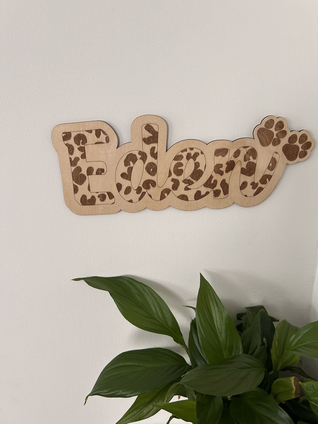 đż Pancarte prĂ©nom en bois motif lĂ©opard â Style BohĂšme