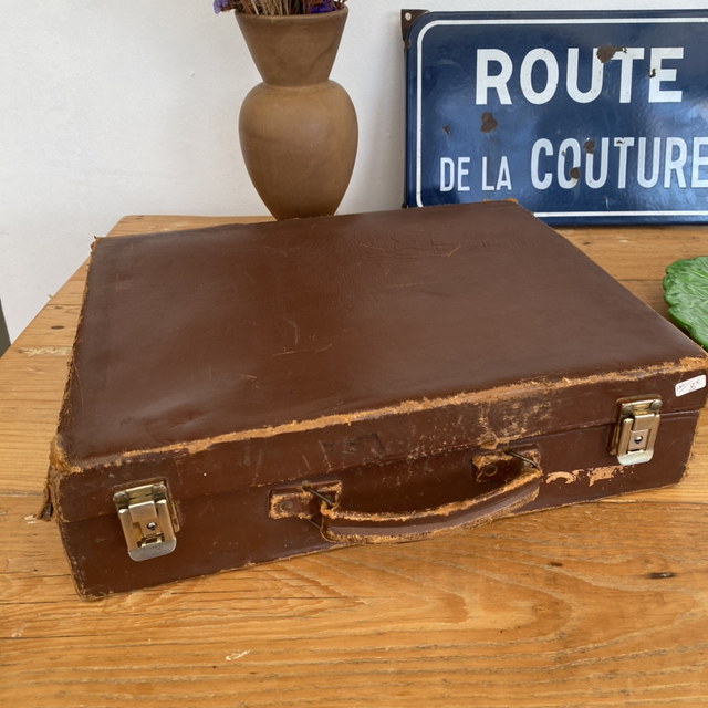Valisette en cuir marron