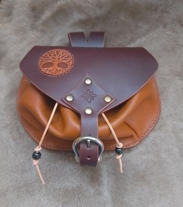 Escarcelle Arbre de Vie en Cuir Authentique et Motif Spirituel