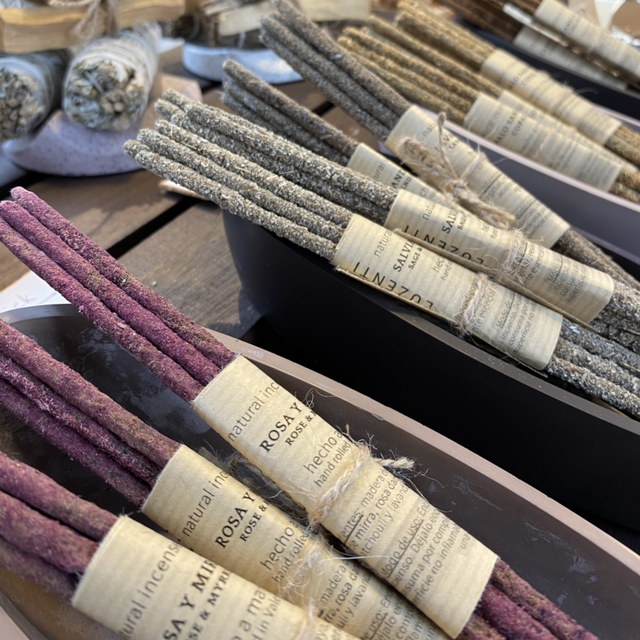 Varillas de Incienso de Rosa y Mirra – Natural Artesanal para Meditación, Calmante y Reconfortante