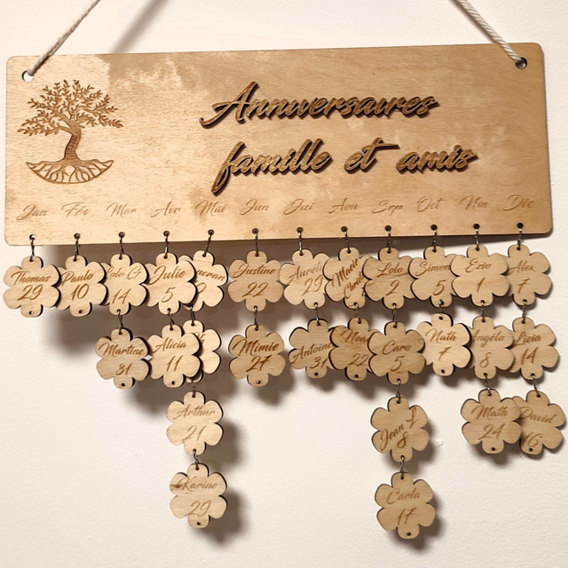 Calendrier éternel anniversaires en bois – “Famille & Amis” – Personnalisable