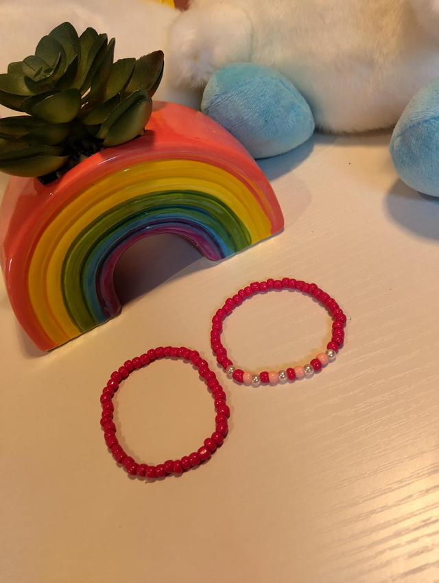 Hand beaded bracelet set Pink and red 