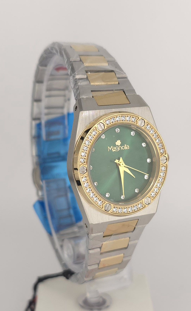 Orologi Magnolia in acciaio pieno disponibile in 2 varianti di colore. rif120/119