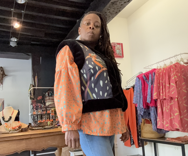 Veste Natalie sans manches et réversible imprimé Hornbill nuit