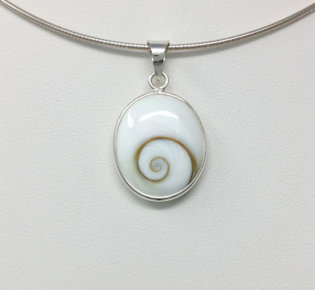 PENDENTIF OVALE EN OEIL DE STE LUCIE SERTIE ARGENT VENDU SANS CHAINE - OSLP103