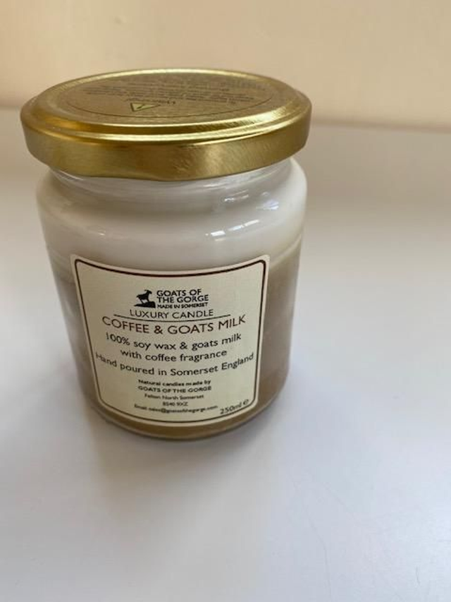 Luxury Candle Coffee & Goat Milk