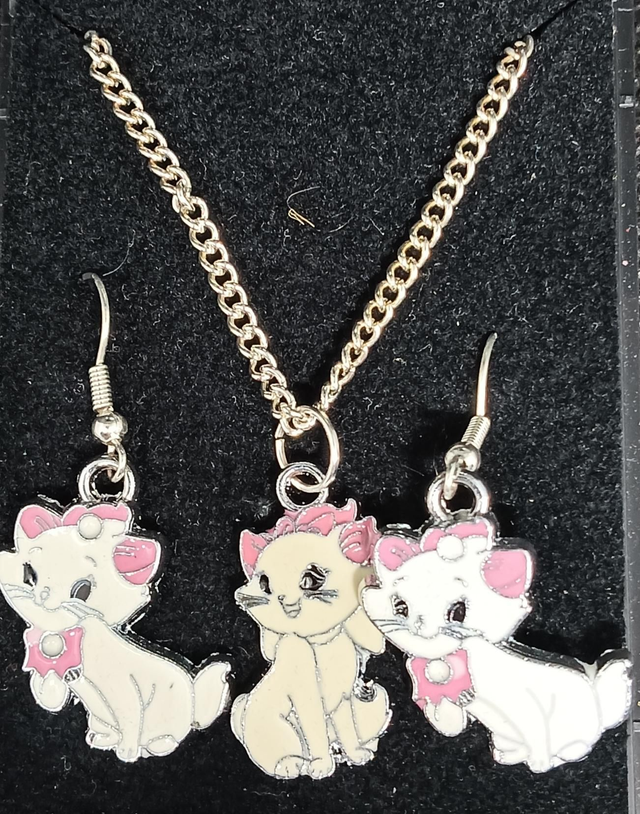 Enamel Aristocats Maria Earrings and Necklace Set.