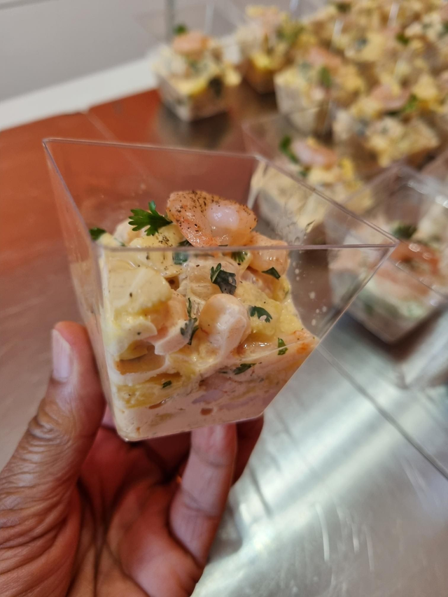 2 Timbales crevettes cocktail ananas