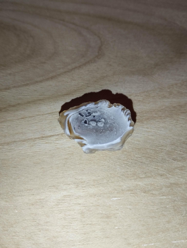 Agate en petite géode 