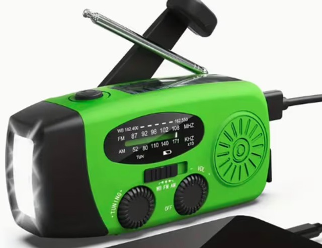 Draagbare noodradio met zonnepaneel en handopwinding
