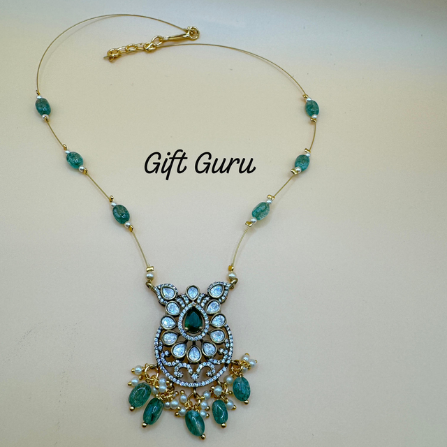 Invisible chain with Victorian pendant