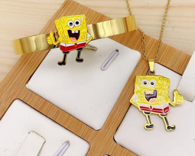 CHAINE  et bracelet personnage bon l éponge .ou les minions EN ACIER 