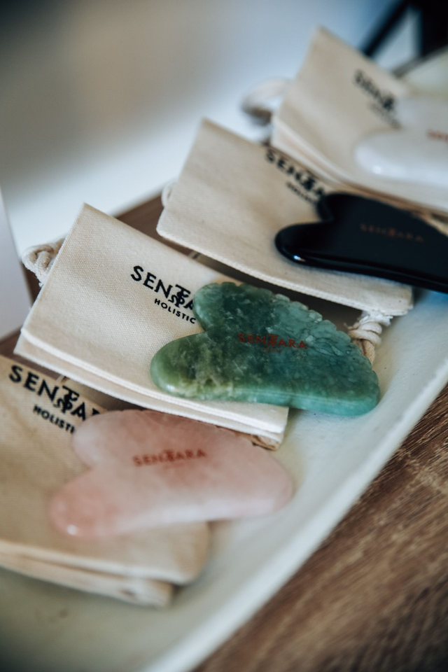 Gua Sha Coeur à Dents - Jade Vert
