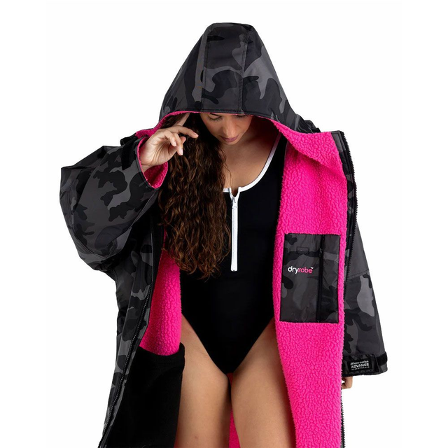 Dryrobe Black Camo Pink - Long Sleeve Changing Robe