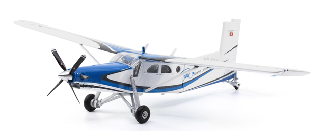 Pilatus PC-6 HB-FKM Para Centro Locarno blau ACE 1:72