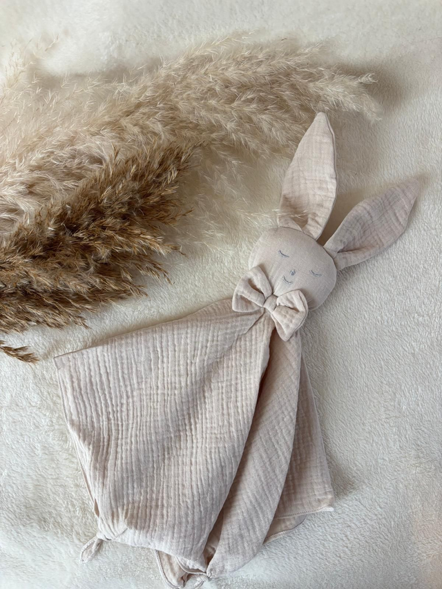 Doudou Lapin en gaz de coton