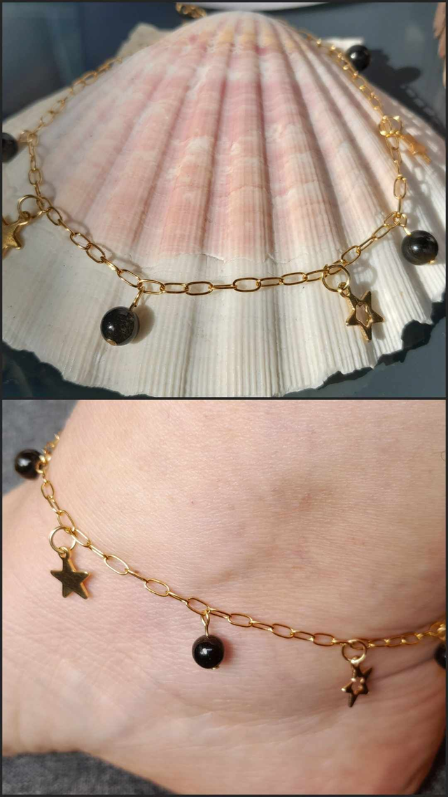 Chaine de cheville en obsidienne dorée et acier or inoxydable.