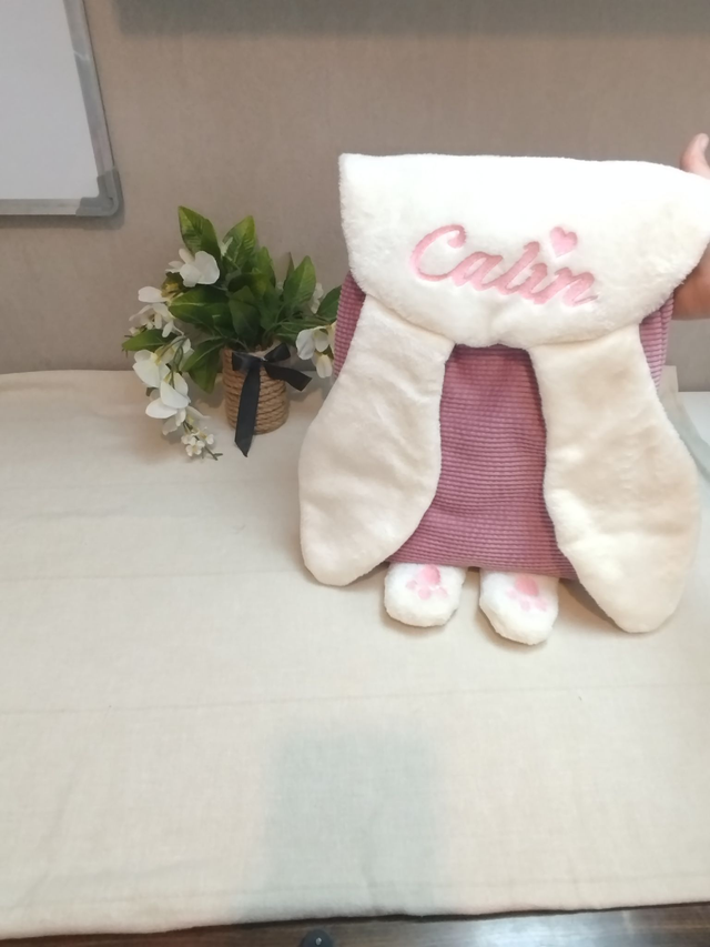 Sac à dos lapin velours côtelé rose broderie calin