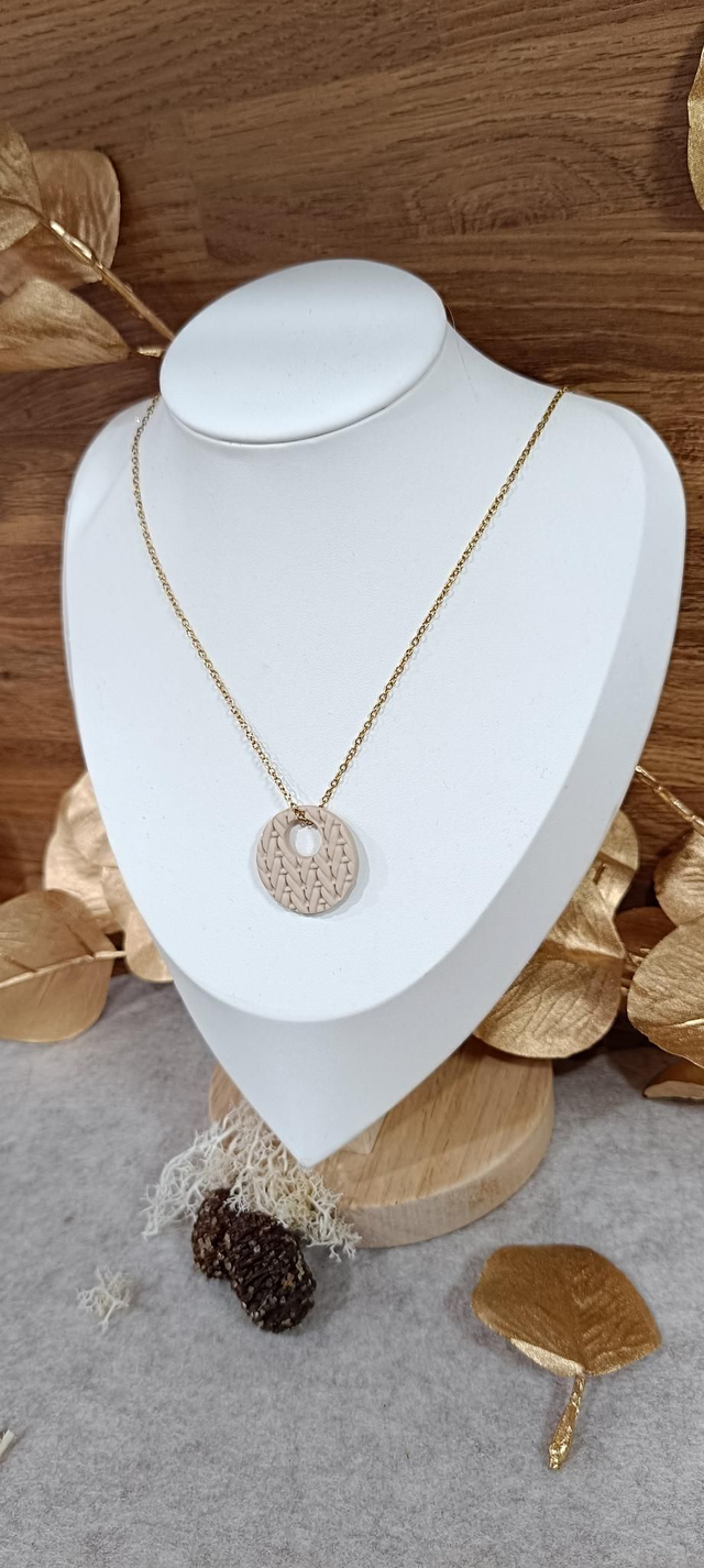 Collier - effet pull