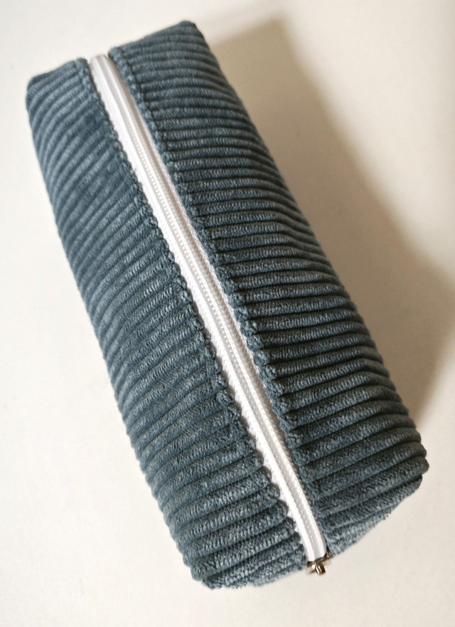 Trousse velours bleue