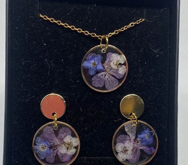 Gold real flower necklace and earring gift set 